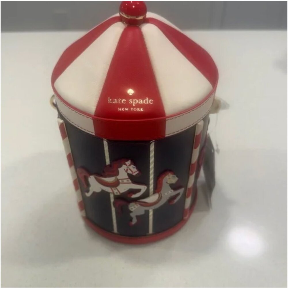 kate spade Winter Wonders 3D Carousel Crossbody purse bag nwt - Picture 8 of 10